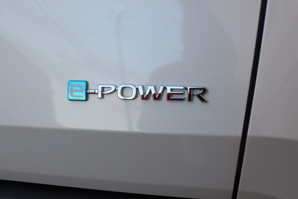 新型ノート　e-POWER