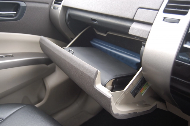 車内に備えておきたいティッシュボックスの種類と選び方 | 車購入のお 