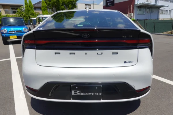 プリウス
