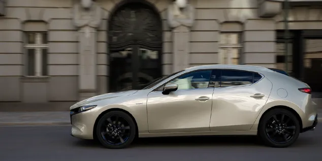 MAZDA3
