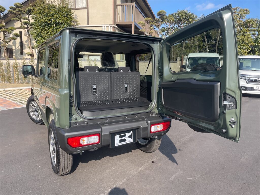 内装：ラゲージルーム