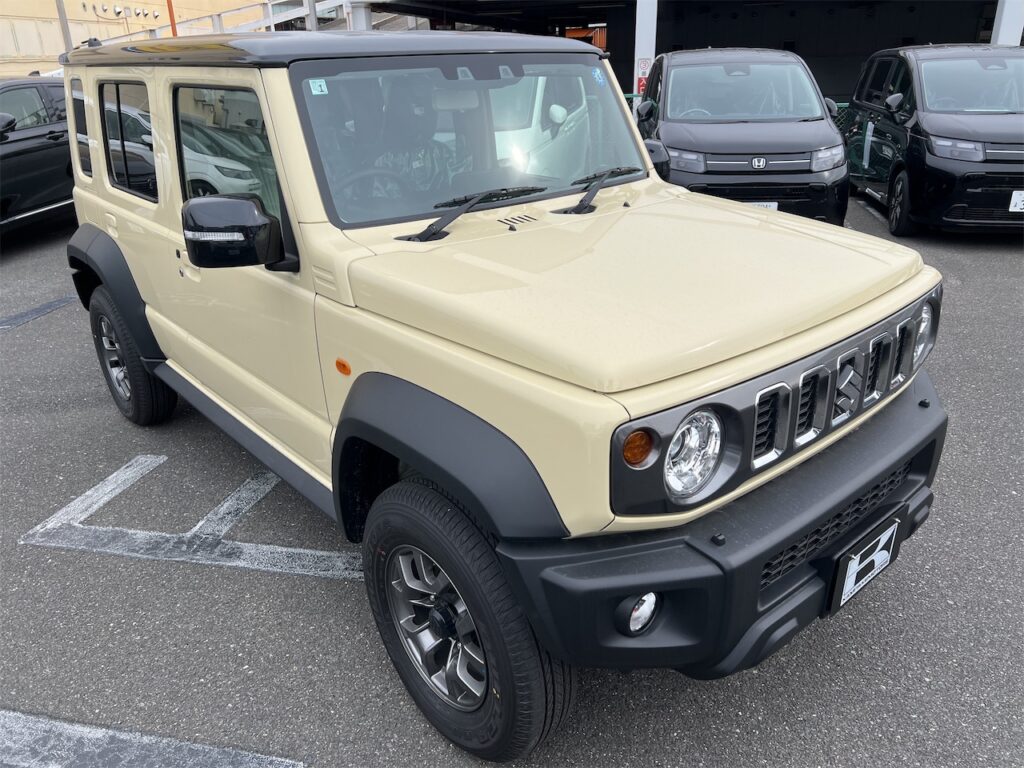 外装：斜め正面