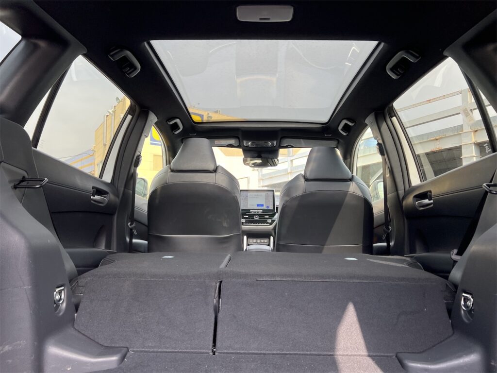 カローラクロス内装：サンルーフ