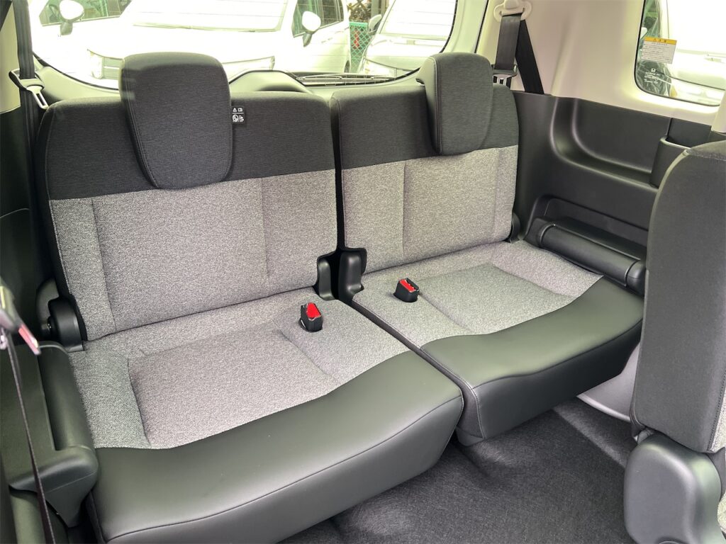 フリード内装（３列目シート）