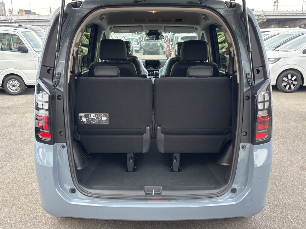 フリード内装：ラゲージルーム