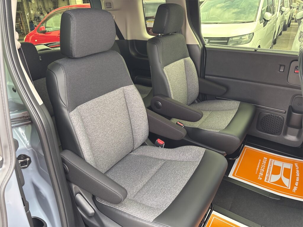 フリード内装：後部座席