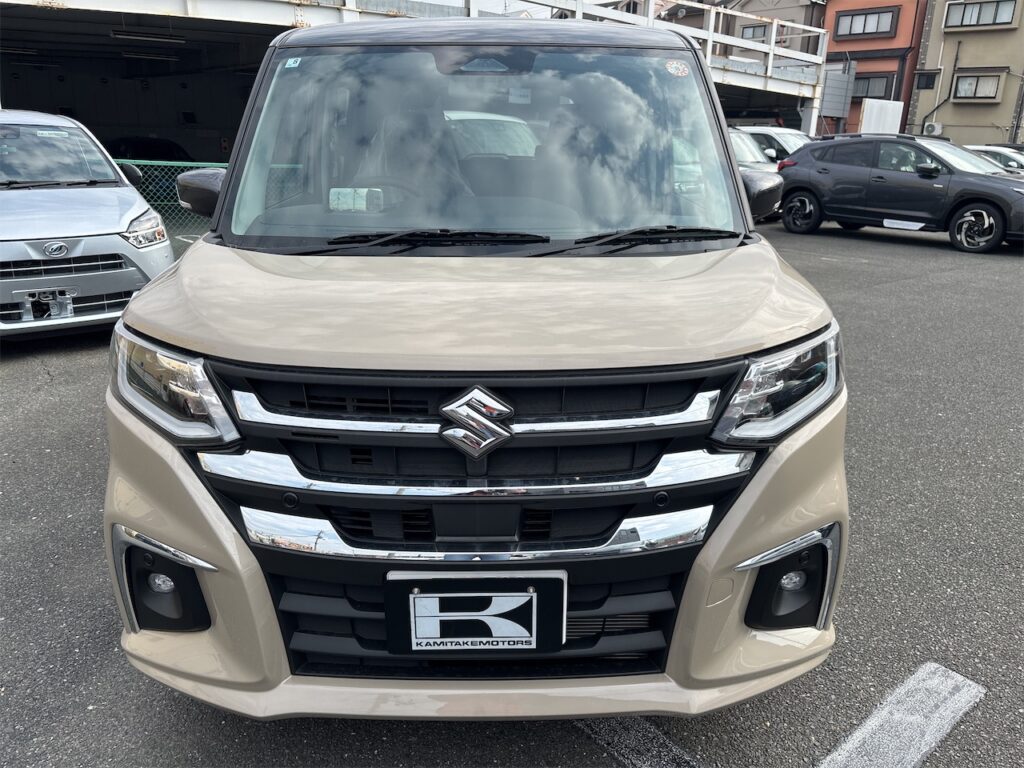 ソリオ外装：フロントグリル