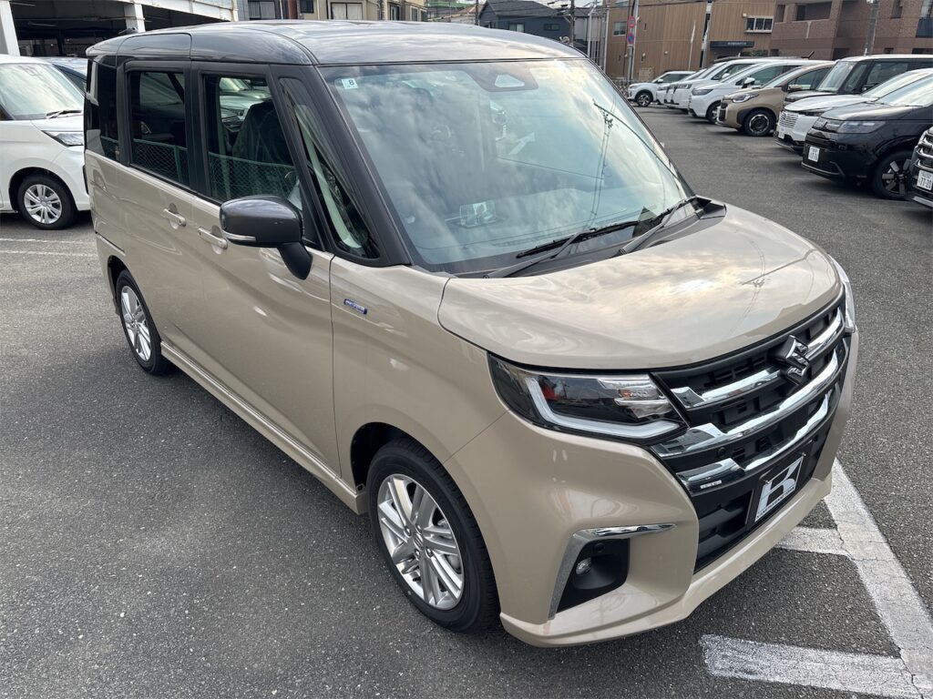 ソリオ外装：斜め正面