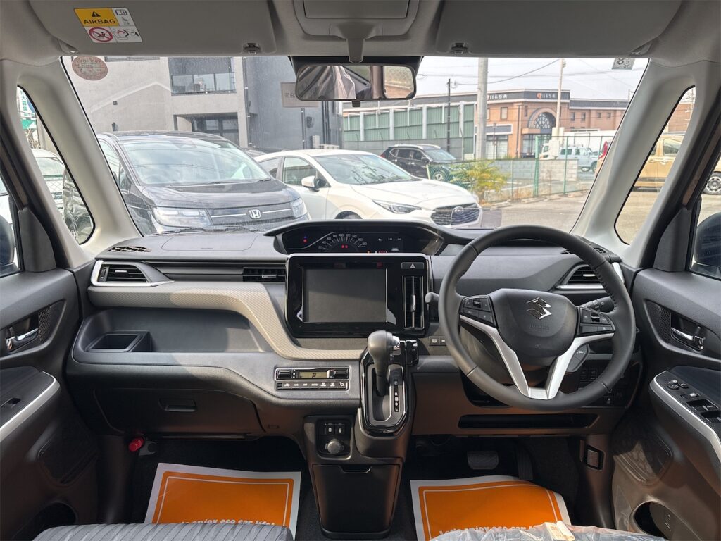 ソリオ内装：運転席