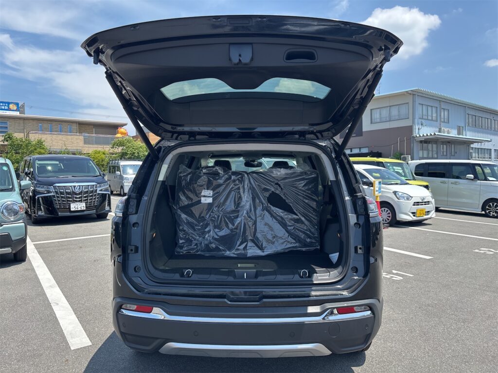 コマンダー内装：ラゲージルーム