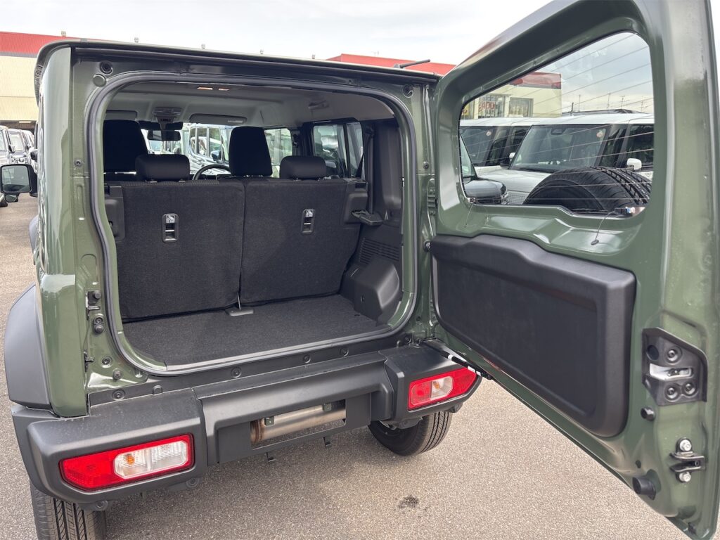 ジムニーノマド外装（リヤゲートオープン）