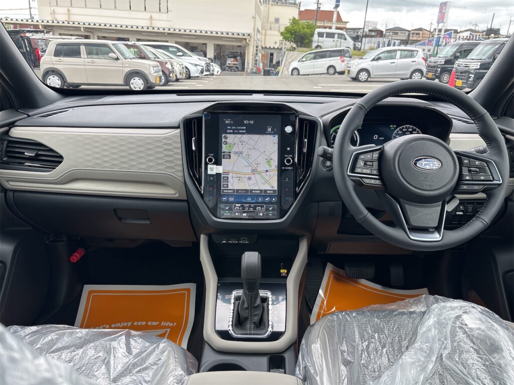 フォレスター内装：運転席