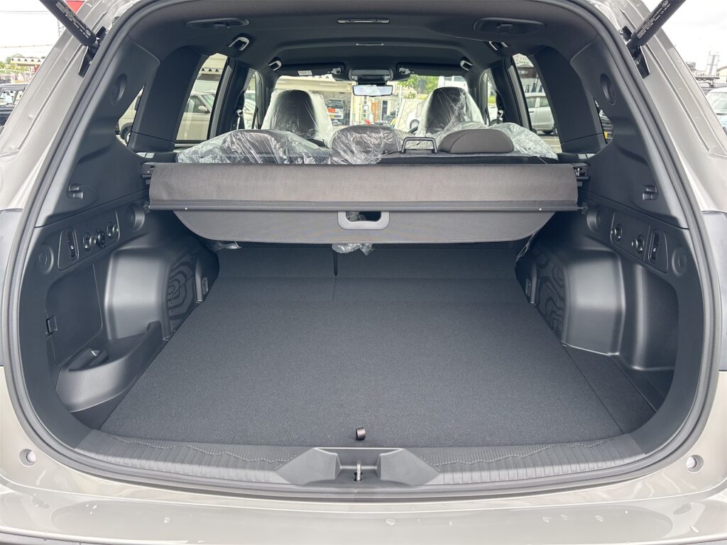 フォレスター内装：ラゲージルーム2