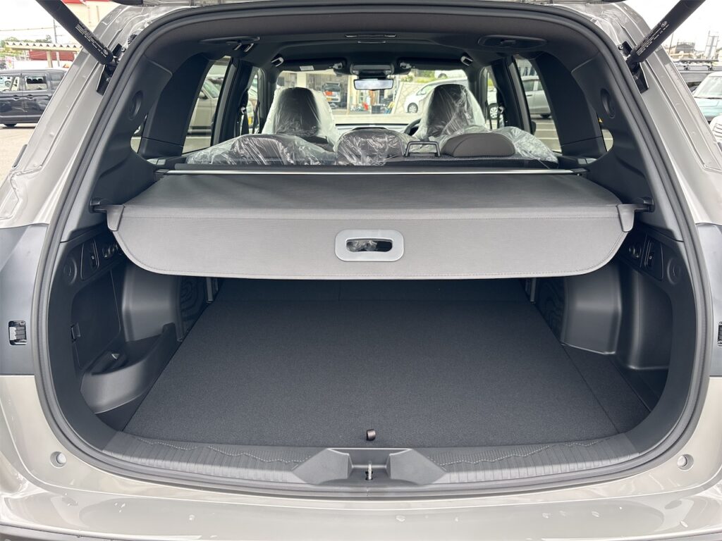 フォレスター内装：ラゲージルーム1