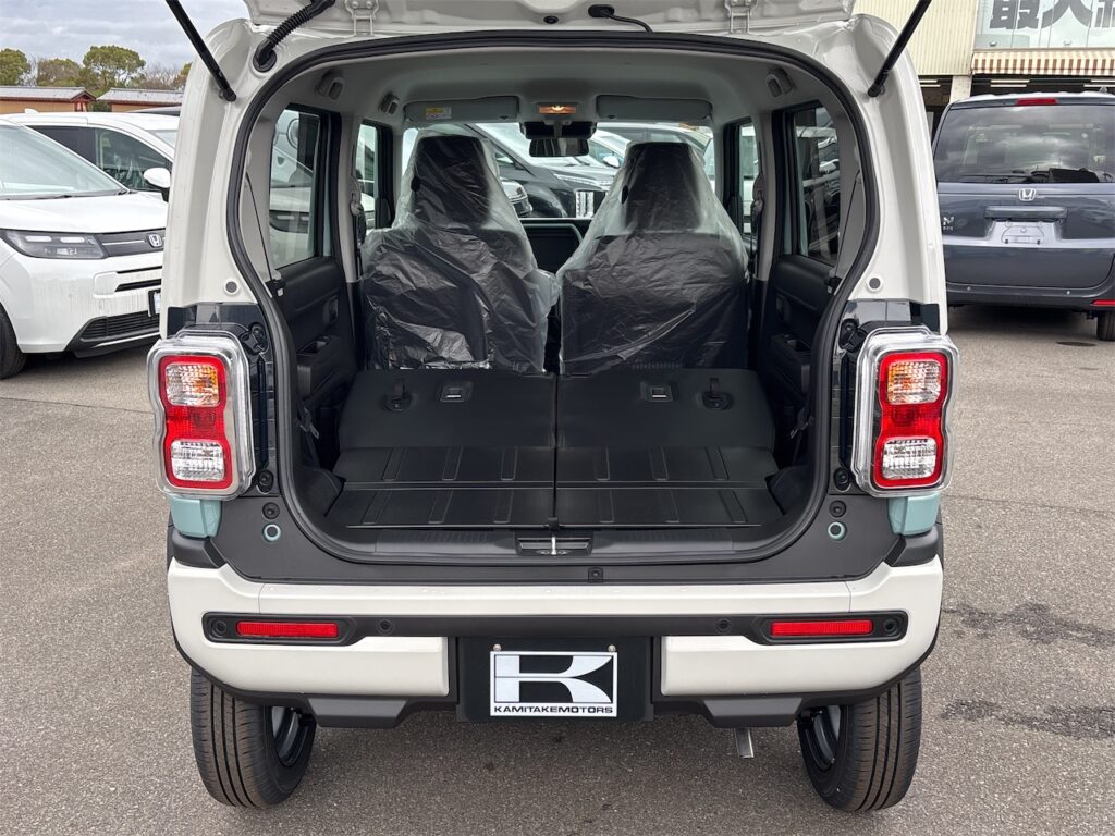 ハスラー内装：ラゲージルームフラット状態