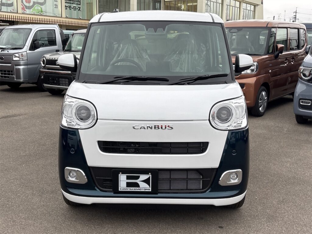 外装：フロントグリル