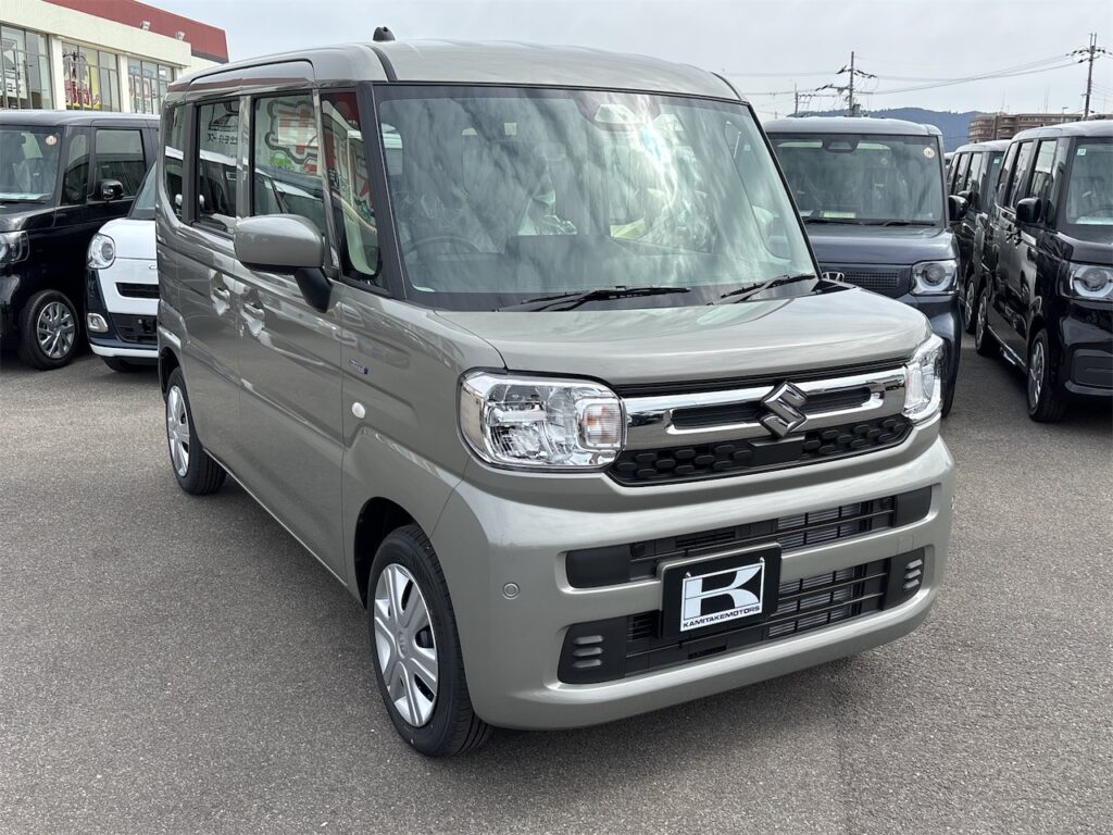 スペーシア外装：斜め正面