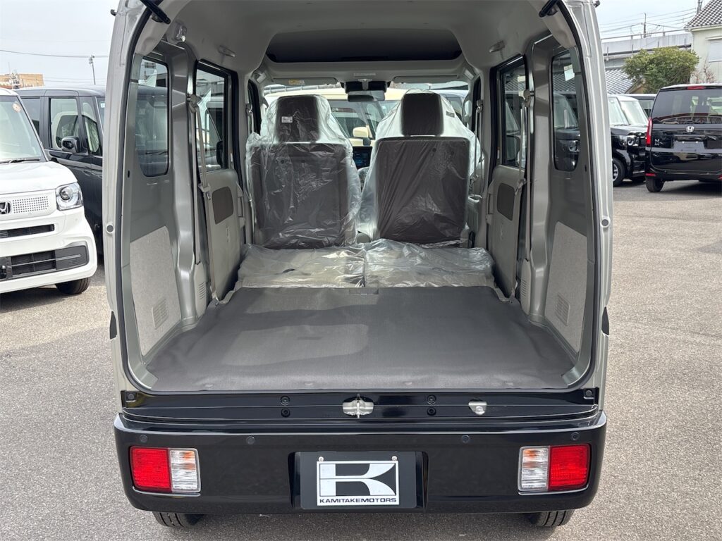 エブリイ内装：ラゲージルームフラット状態