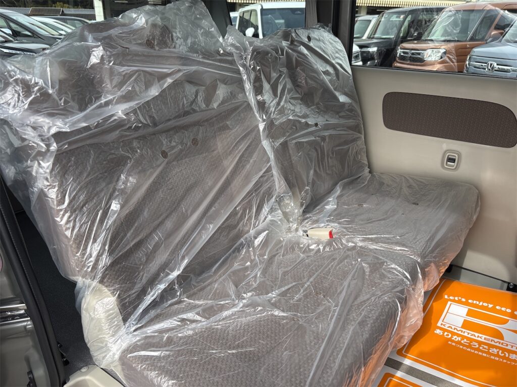 エブリイ内装：後部座席