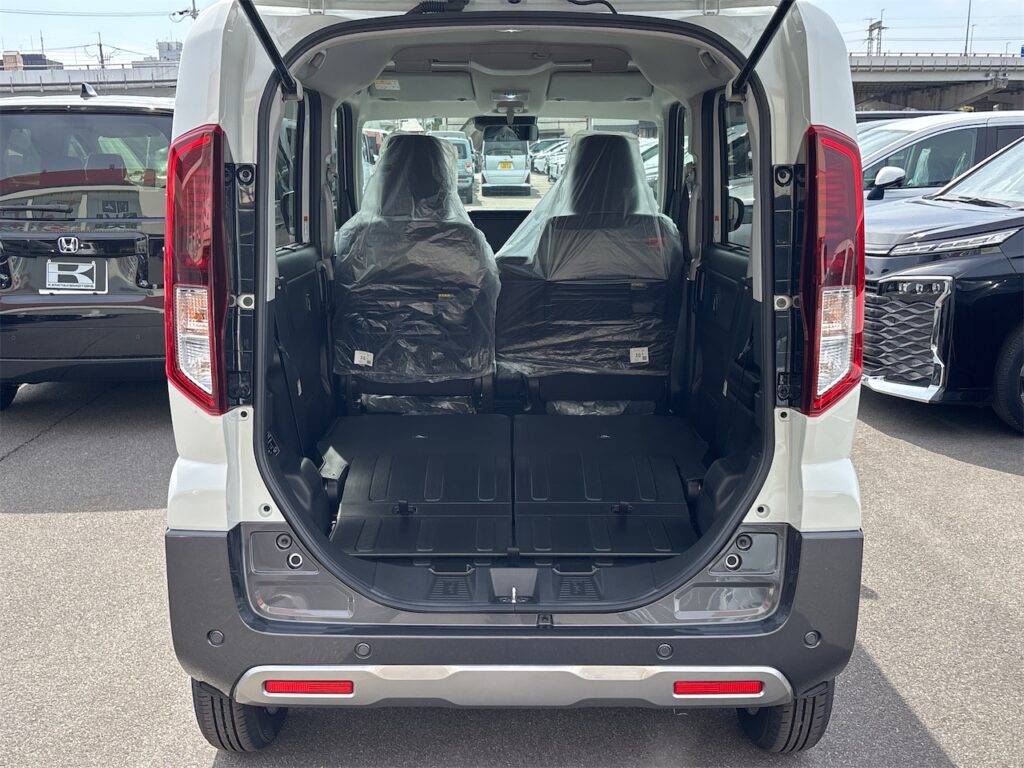 スペーシアギア内装：ラゲージルームフラット状態