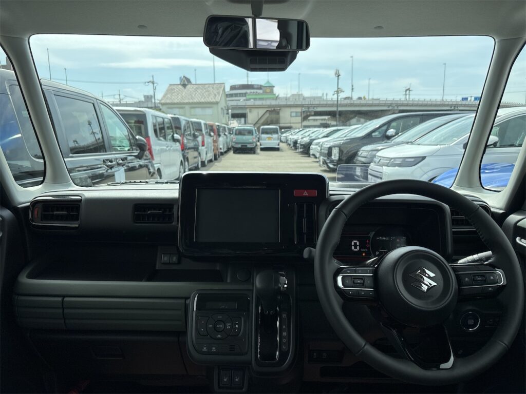 スペーシアギア内装：運転席