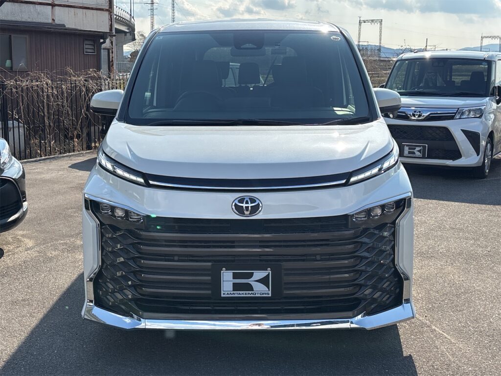 外装：フロントグリル