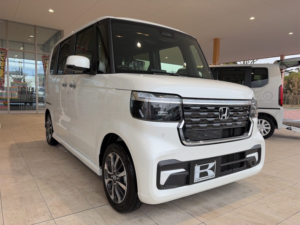 NBOX外装：斜め正面