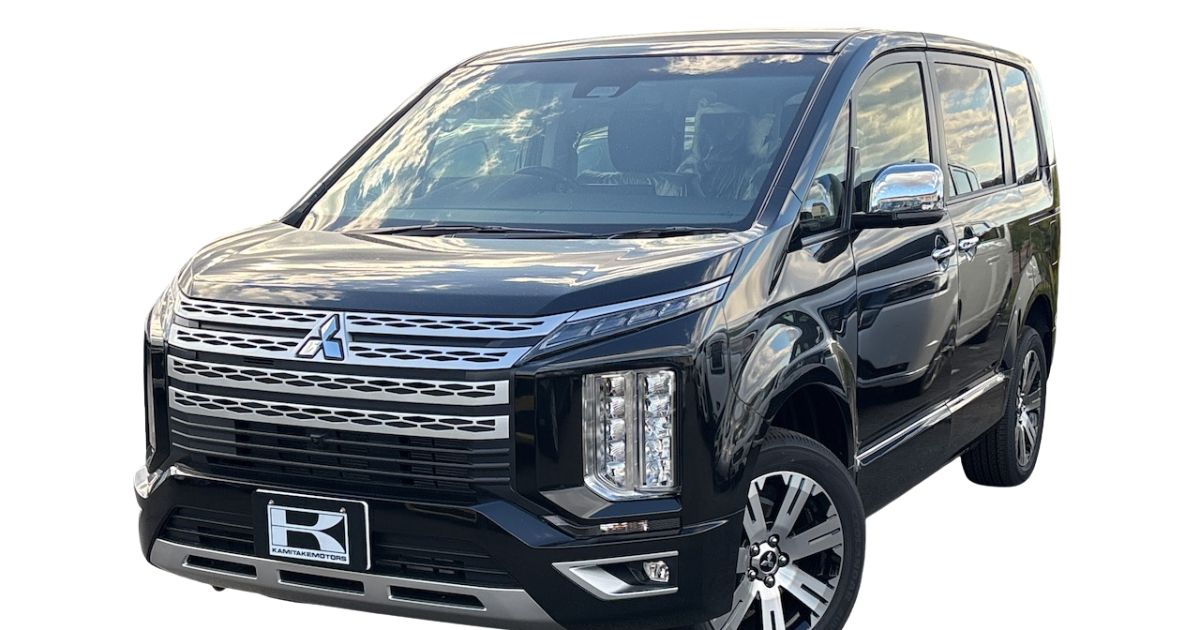 2026年4月:新着入荷情報】”三菱 デリカD:5（MC前）”奈良店に入荷しま 