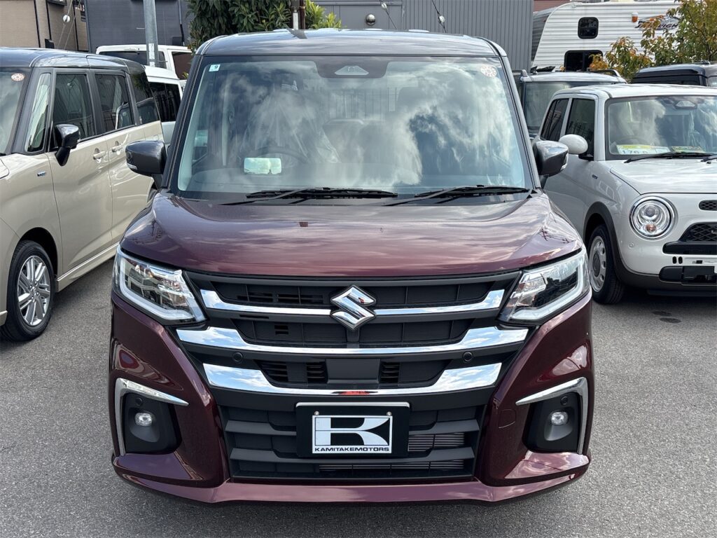 外装：フロントグリル