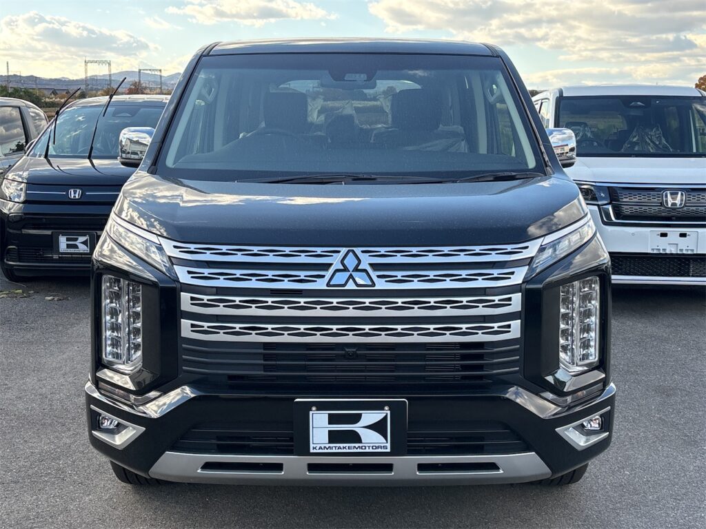 外装：フロントグリル