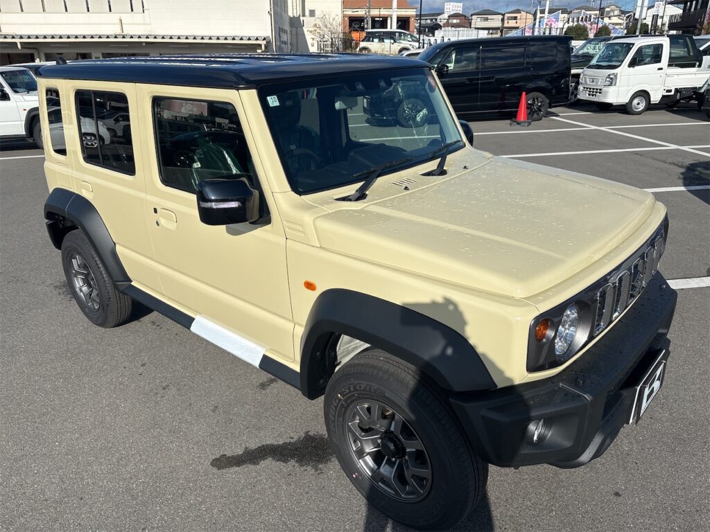 外装：斜め正面