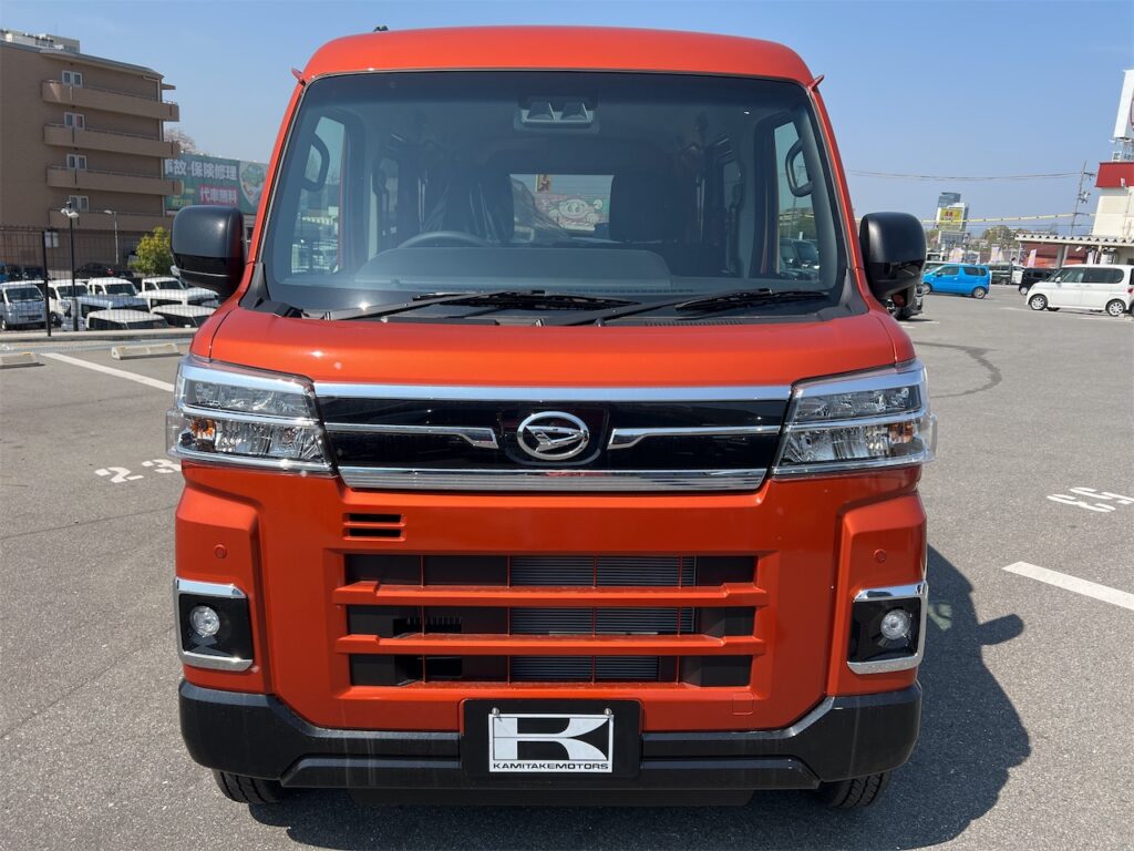 外装：フロントグリル