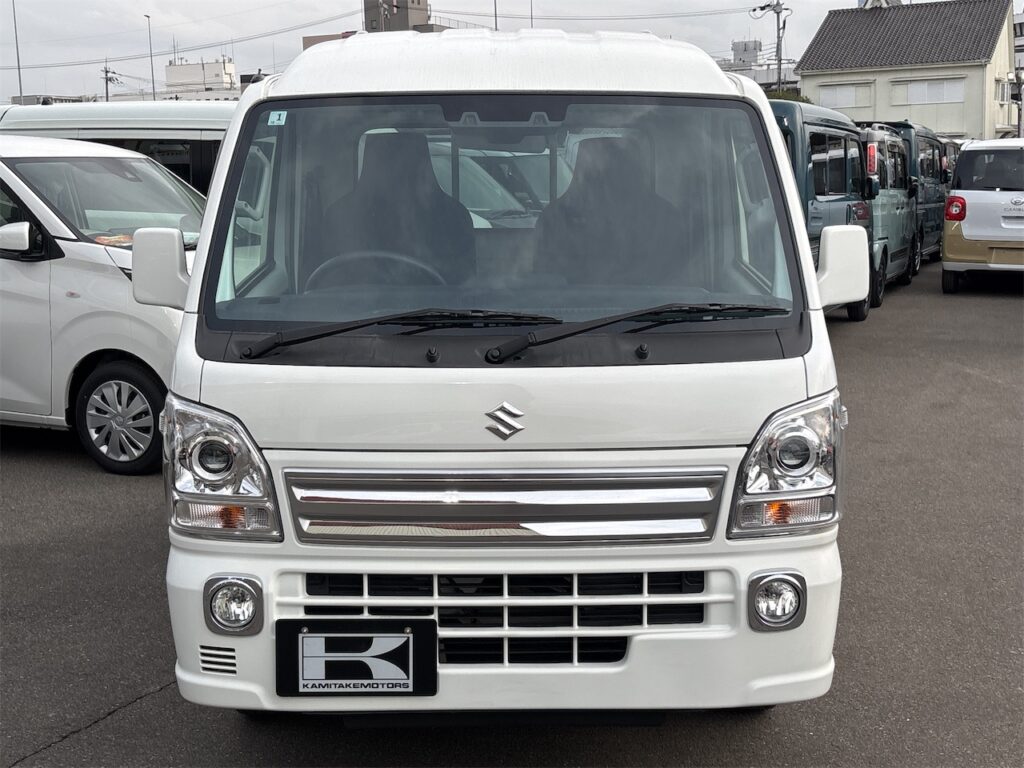 外装：フロントグリル