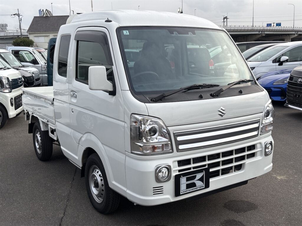 外装：斜め正面