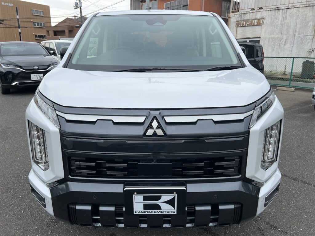 外装：フロントグリル