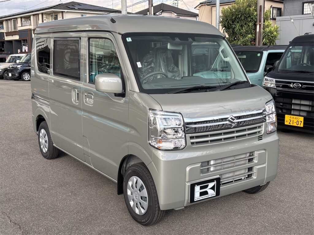 外装：斜め正面