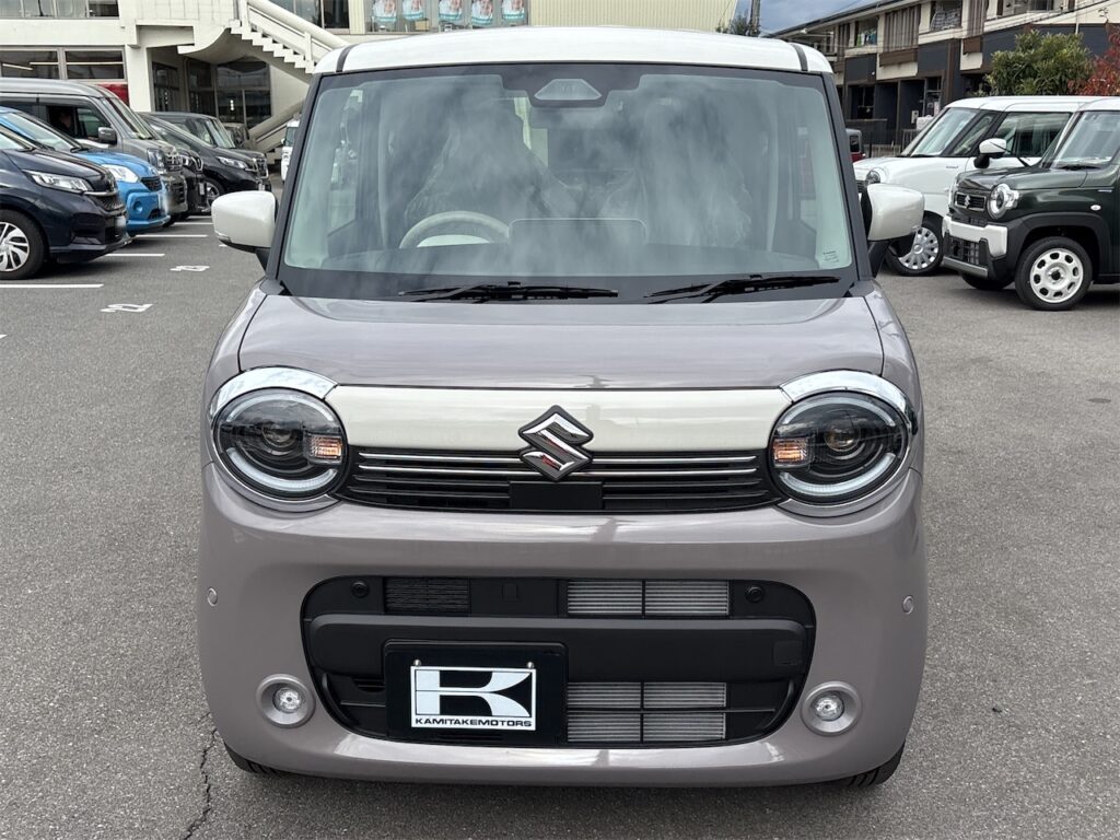 外装：フロントグリル