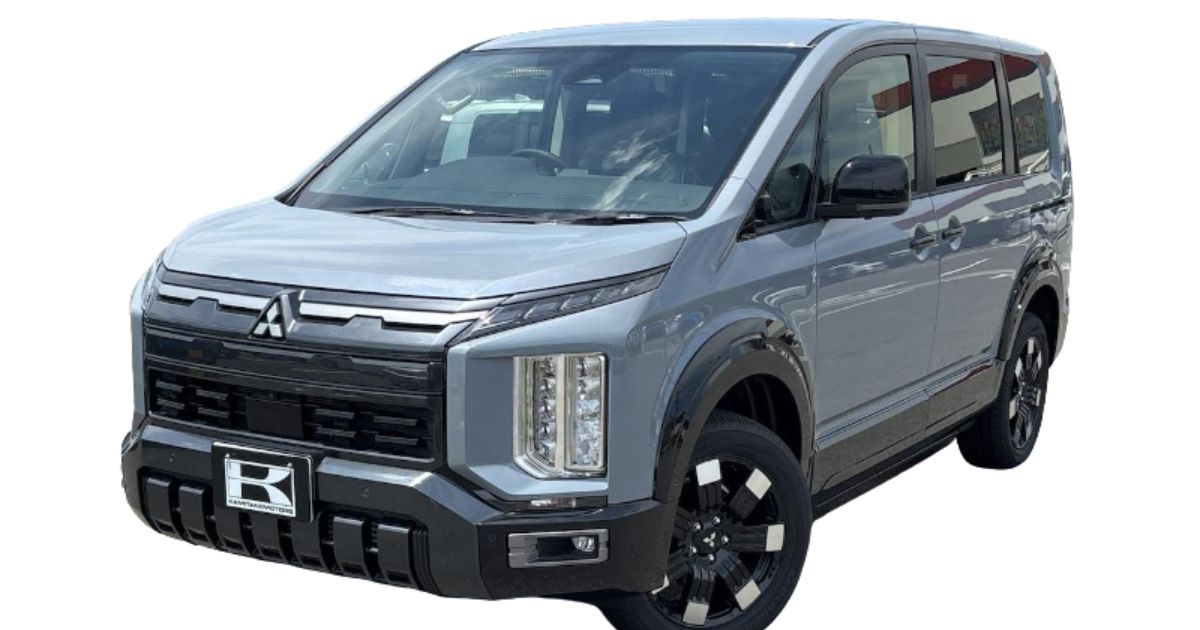 2026年6月:新着入荷情報】”新色ムーンストーングレーの三菱 デリカD:5 