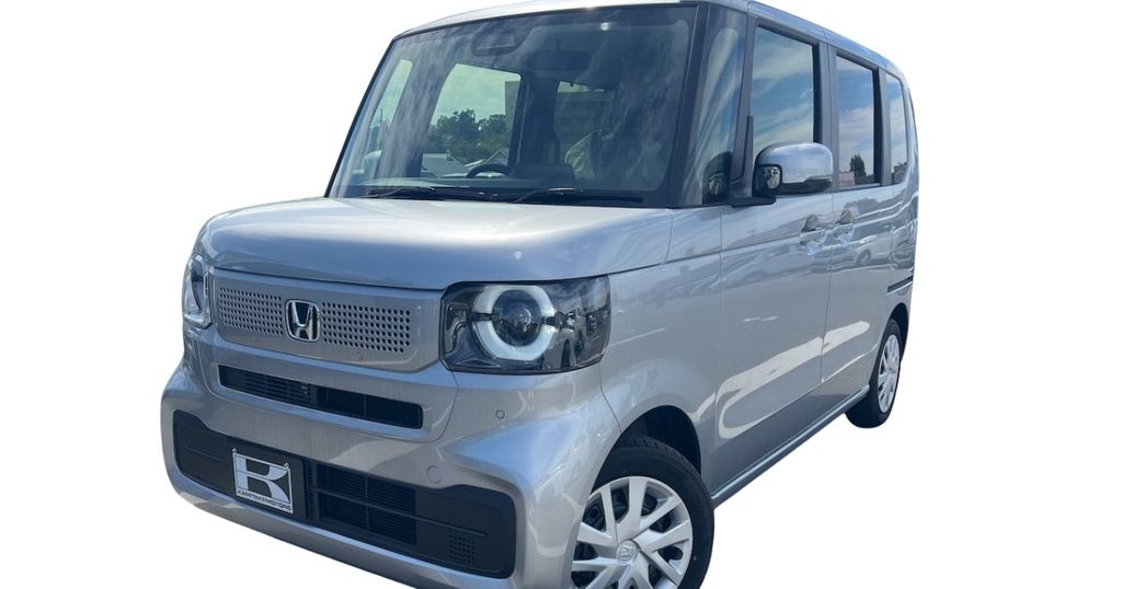 2026年10月:新着入荷情報】”ホンダ N-BOX”枚方店に入荷しました